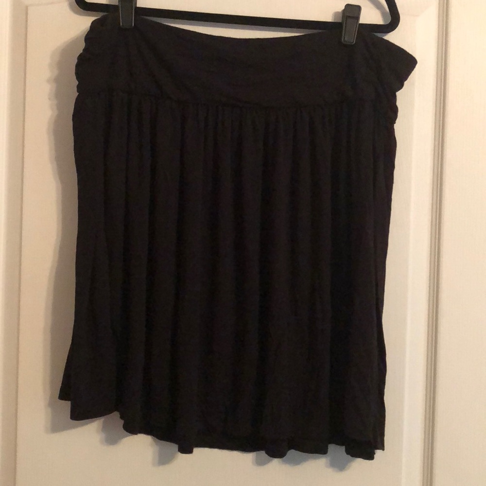 Lane Bryant black short bouncy skirt.